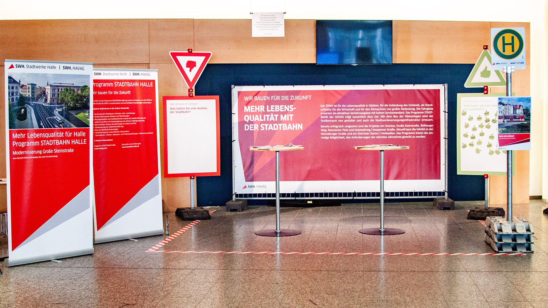 Ein Projekt der SWH Gruppe war die Steigerung der Lebensqualität mit dem Projekt „Stadtbahn“. Hierzu konnten sich die Mitarbeiter am Projekt-Infostand informieren und ihre Meinung mittels Stickern ausdrücken.