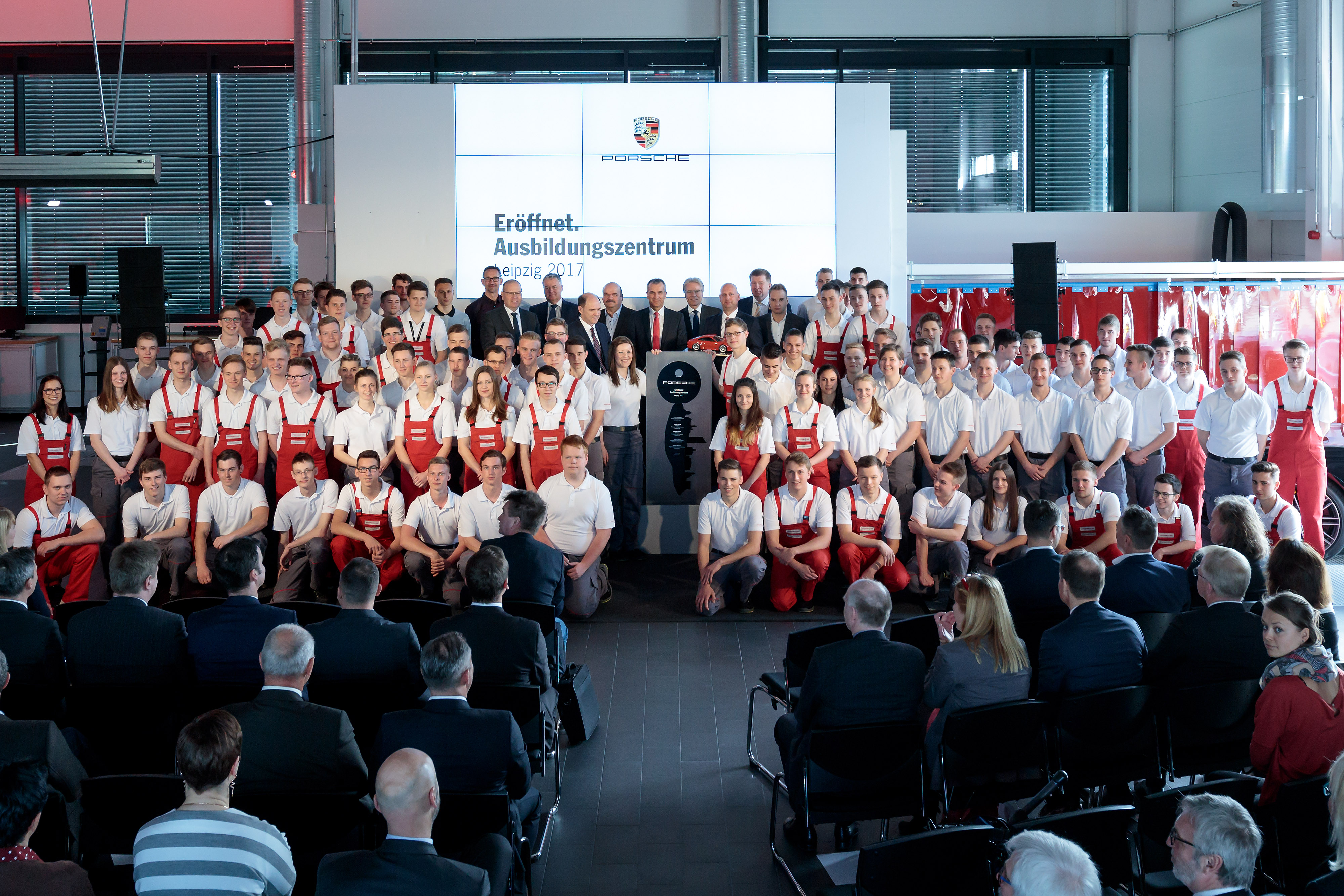 Porsche Eröffnung Ausbildungszentrum