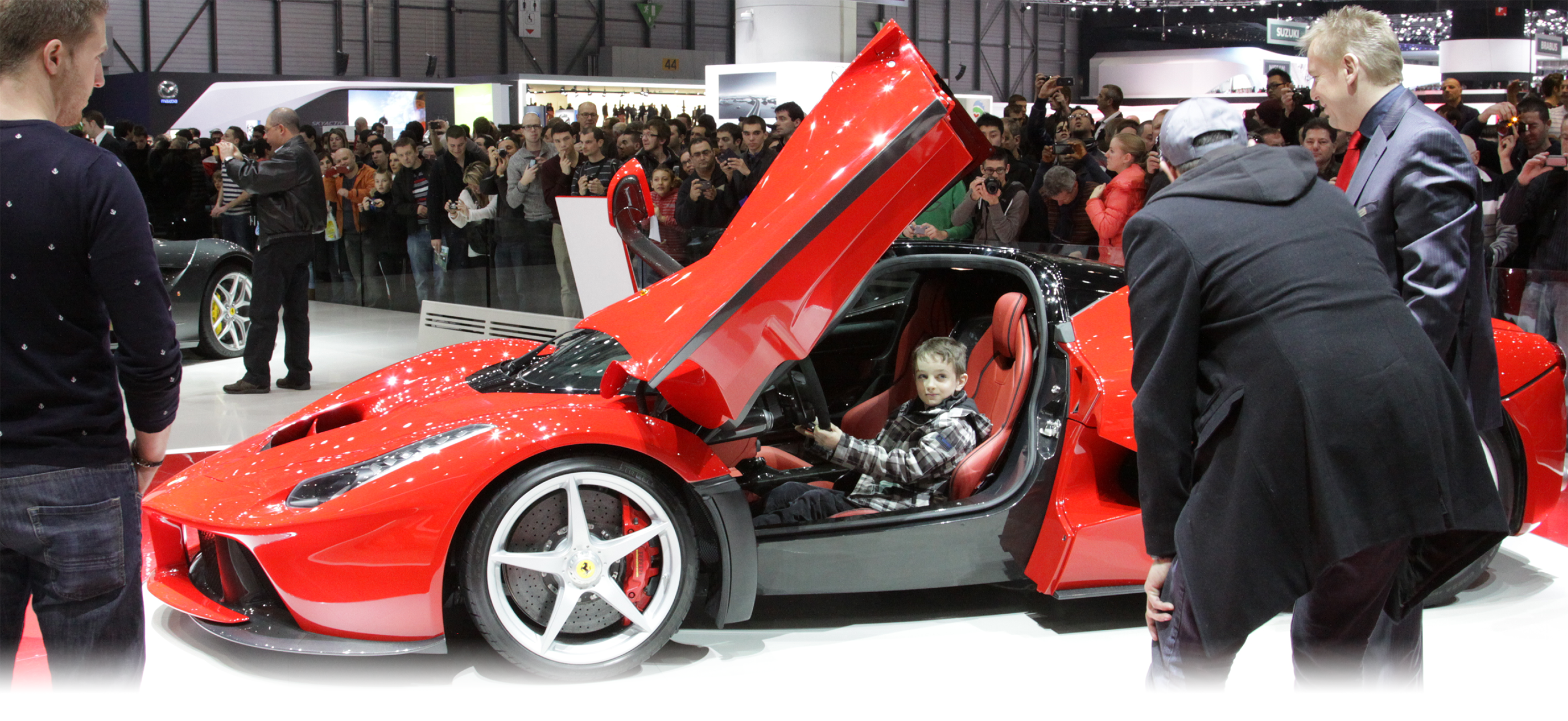 occ_website_cases_ferrari_messe5_181205