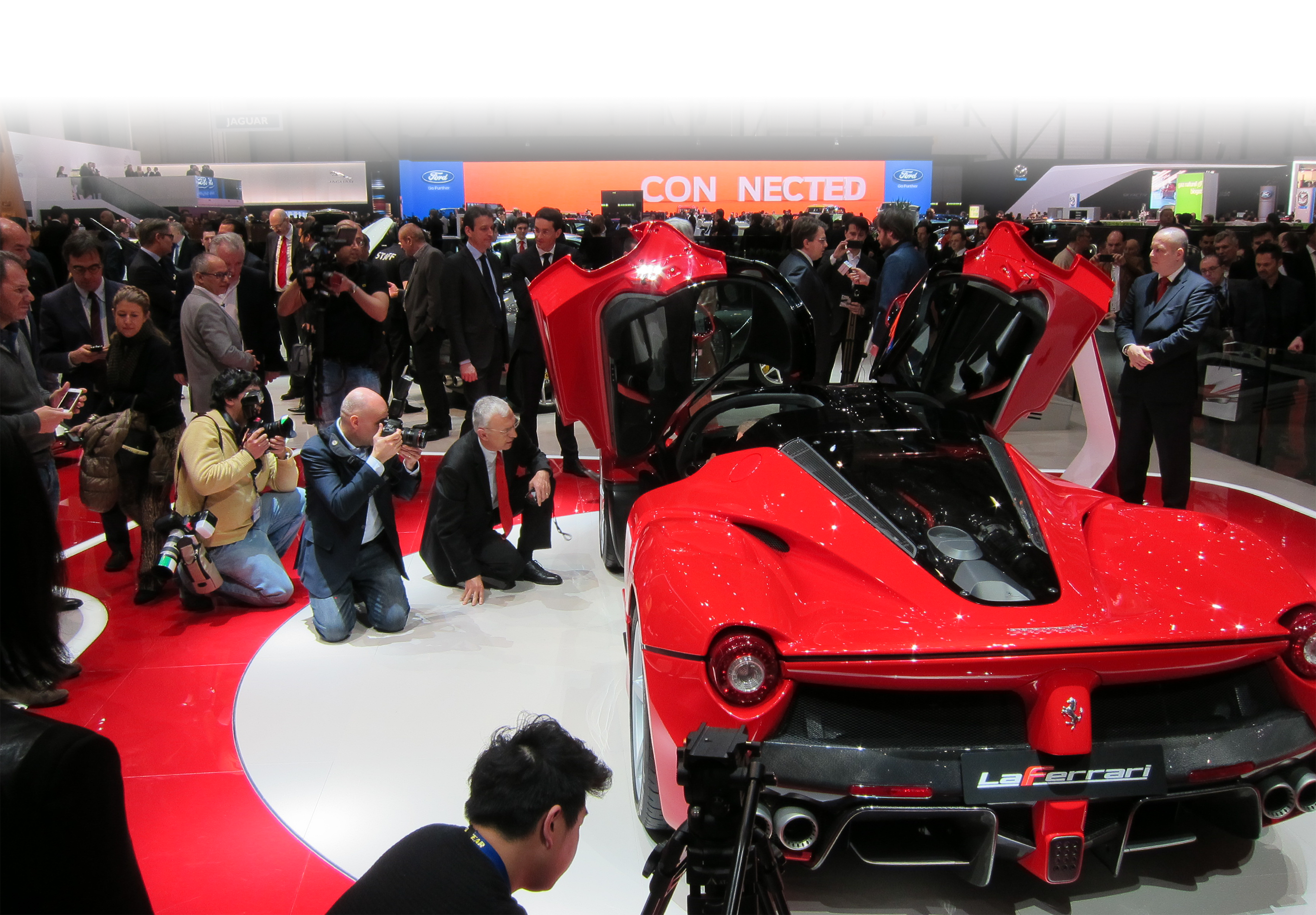 occ_website_cases_ferrari_messe6_181205