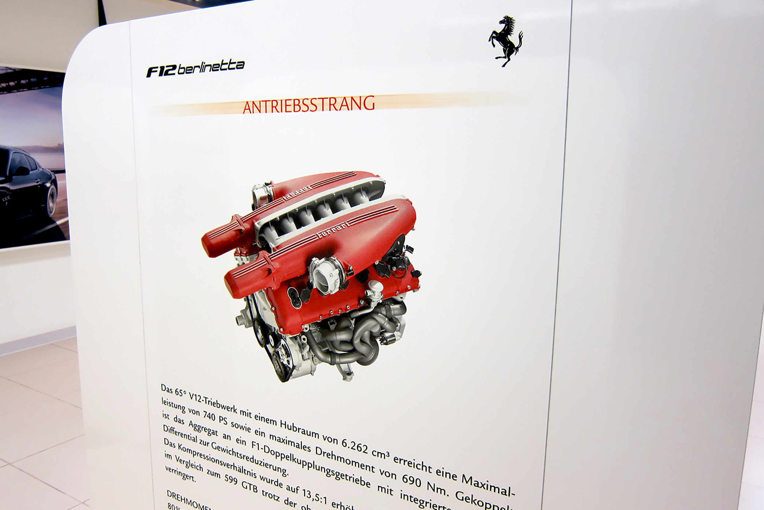 occ_2018_case_ferrari_f12_roadshow_19