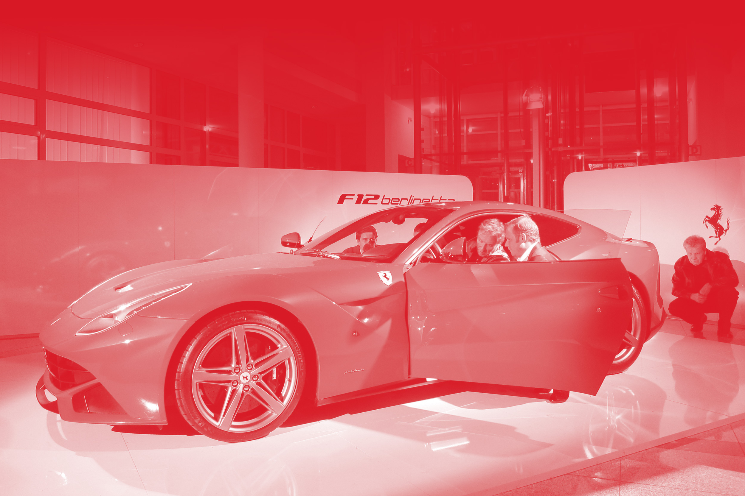 occ_2018_case_ferrari_f12_roadshow_8_1_1