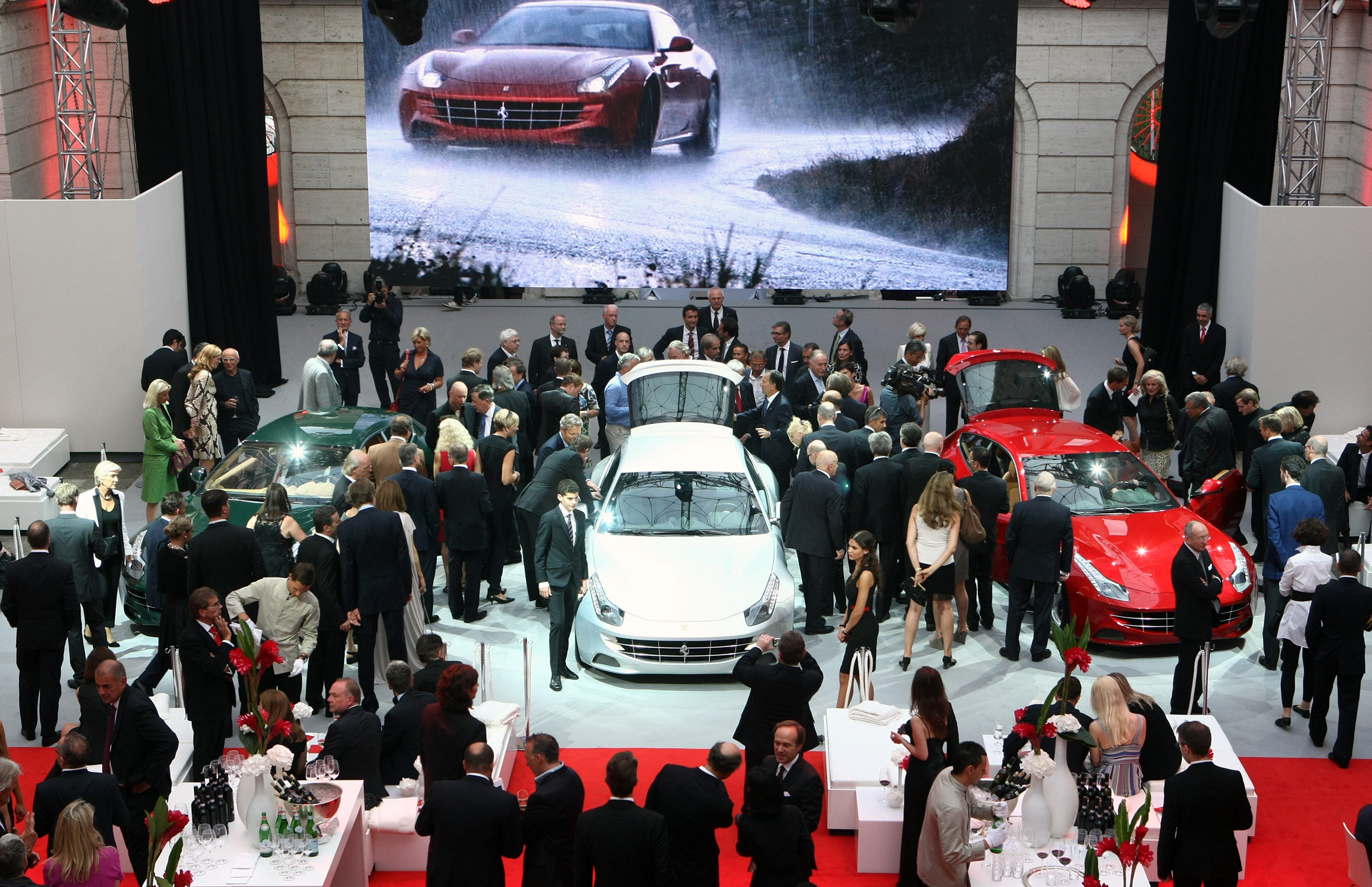 occ_2018_case_ferrari_ff_3